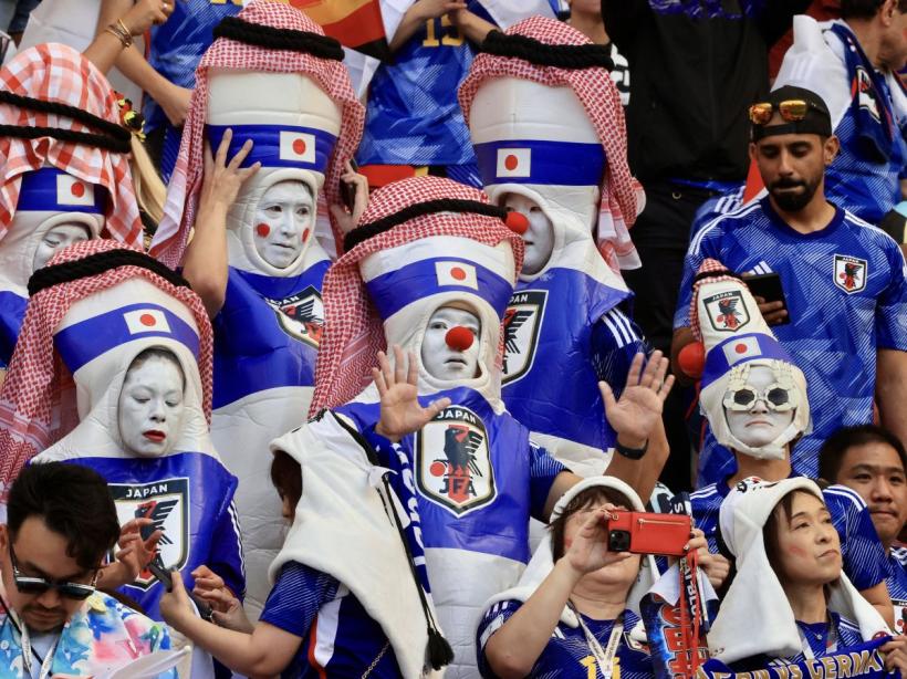 Cupa Mondială Qatar 2022: Fanii Japoniei curăță stadionul după victoria în fața Germaniei 18811357