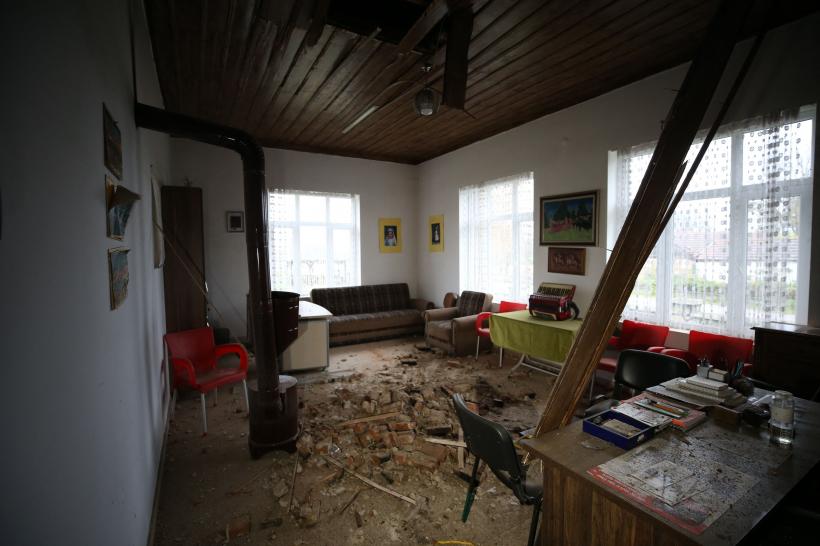 Înfricoșător! A crăpat pământul în Turcia în urma cutremurului din 23 noiembrie. Iată imaginile 18811498