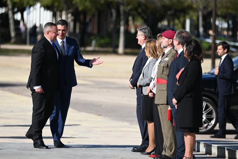 Summit hispano-român, la Castellon. Premierul Ciucă, românilor din Spania: "Ştim cu toţii că nu aţi plecat de acasă de bine"  18811277