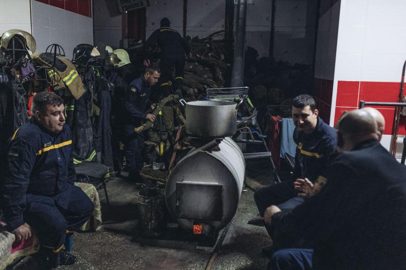 Război în Ucraina, ziua 275. Bombardamente rusești în Zaporojie, Herson și Nikopol 18811557
