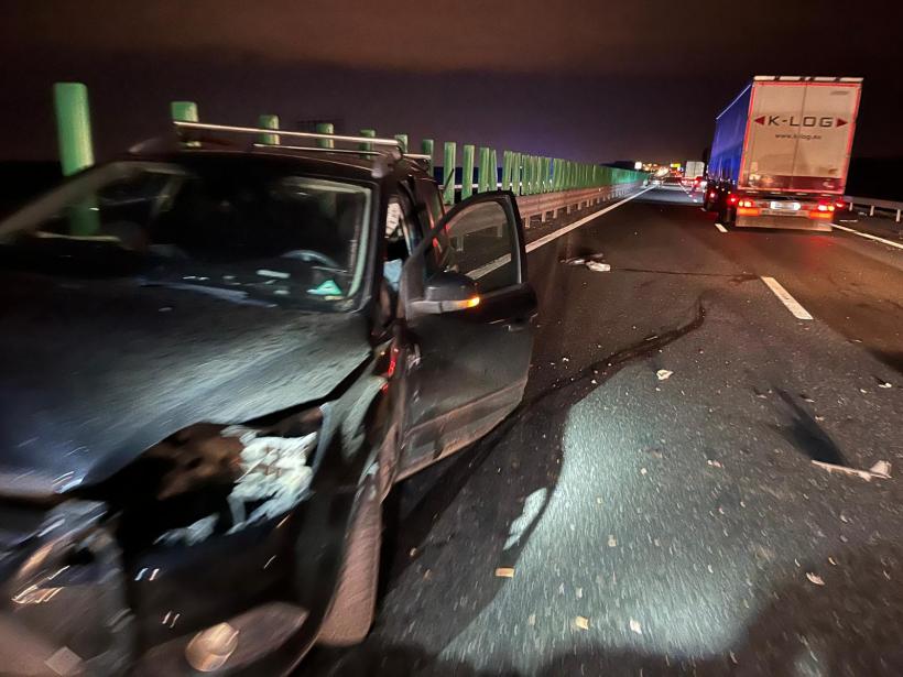 Accident cu trei mașini pe Autostrada A2, Km. 201 sens de mers București-Constanța. Un autoturism a luat foc 18811864