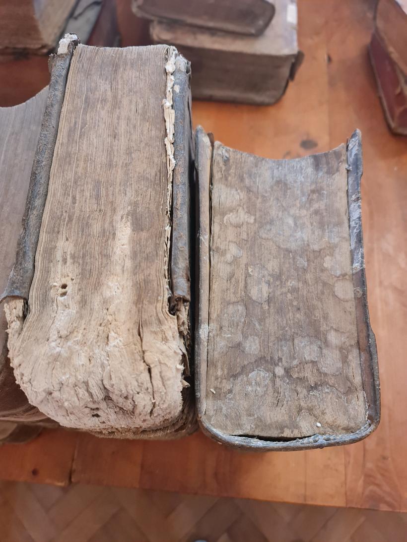 Comoară cu obiecte din secolul al IX-lea, ascunsă într-o biserică din Mediaș. „Descoperirea seamănă cu una dintre poveștile lui Indiana Jones” 18811805