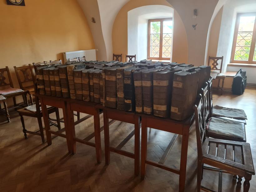 Comoară cu obiecte din secolul al IX-lea, ascunsă într-o biserică din Mediaș. „Descoperirea seamănă cu una dintre poveștile lui Indiana Jones” 18811812