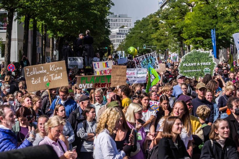 Greta Thunberg dă în judecată Suedia, țara sa natală, pentru eșecul în strategia climatică 18811799