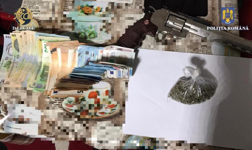 Iași: Zece persoane arestate preventiv, într-un dosar de trafic de droguri 18811823