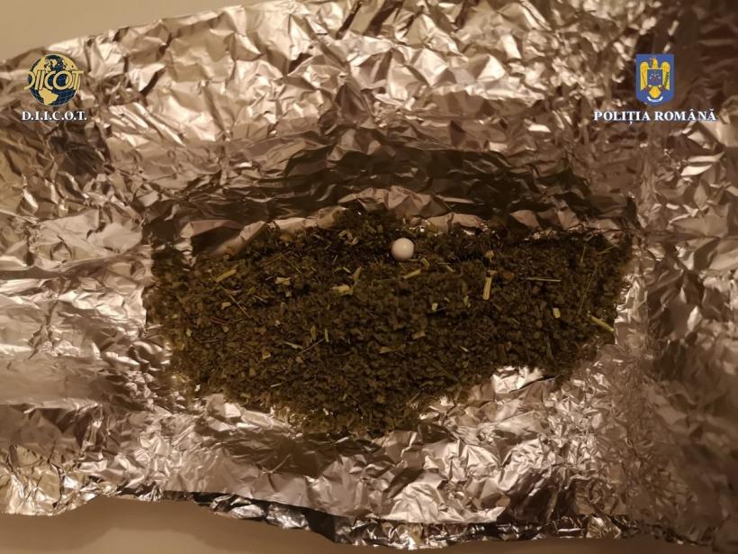 Iași: Zece persoane arestate preventiv, într-un dosar de trafic de droguri 18811826