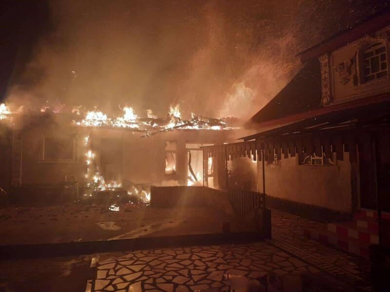 Incendiu violent în județul Arad