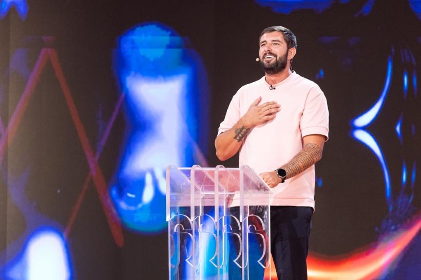 Nicoleta Luciu, Cuza, Ioana Ginghină, Dorian Popa, Mădălina Badea și Cătălin Cazacu,  printre vedetele care îi vor lua la roast pe jurații Stand-Up Revolution 18812098