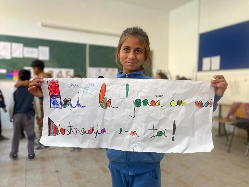 Comunitatea din Castelu are mai multă grijă de copiii ei 18812404