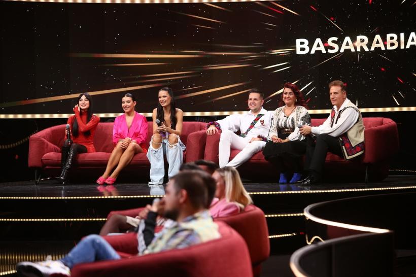 Azi, de la 16:30, la Antena 1,  Comedianți din toate colţurile României, roast pe regiuni în cadrul galei speciale „Râzi cu RoaST, de Sărbătoare!“ 18812659