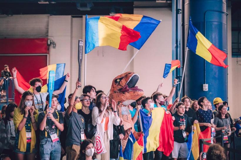 Echipa de robotică, Delta Force, caștigătoare a titlului de campioană mondială, a rămas fără burse de performanță 18812620