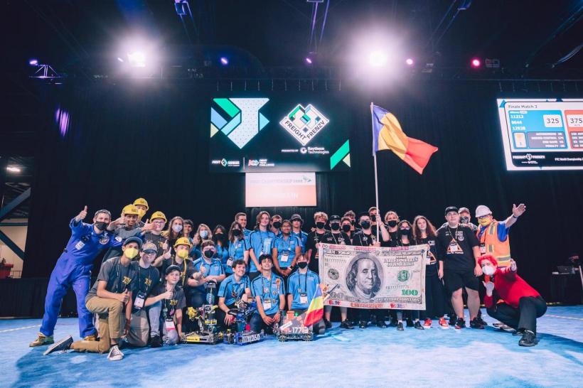 Echipa de robotică, Delta Force, caștigătoare a titlului de campioană mondială, a rămas fără burse de performanță 18812621