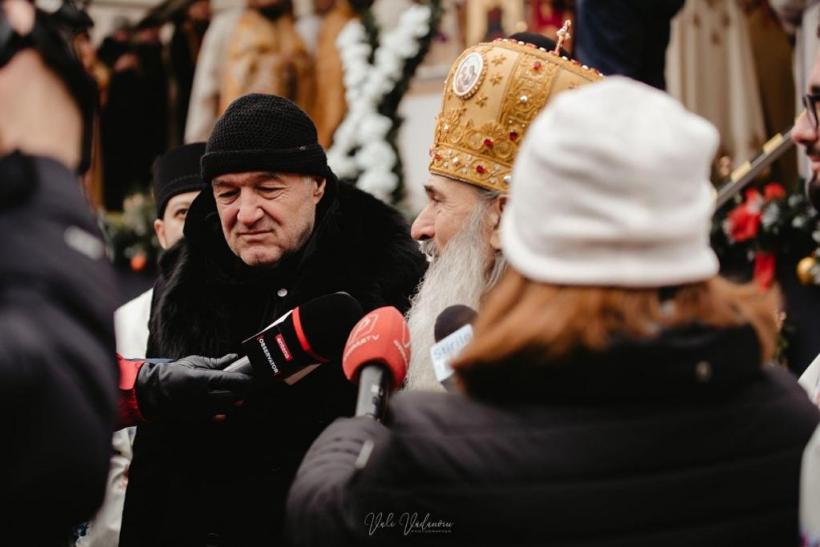 Gigi Becali, în pelerinaj la Peștera Sf. Andrei: "Am zis să calc puţin pe sfinţenie"  18812693