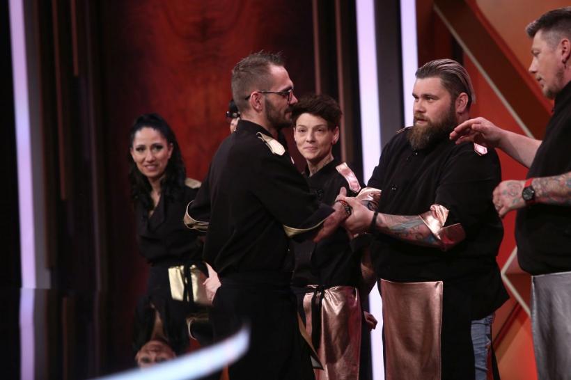 Chefi la cuțite, lider de audiență cu ediția în care s-au anunțat finaliștii  Marea finală a sezonului aniversar, încărcată de tensiuni:  numele câștigătorului, dezvăluit în această seară 18812815