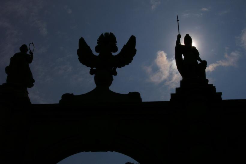 Ploaie, lapoviță, ninsoare și condiții de polei în București și Alba Iulia, de Ziua Națională 18812753