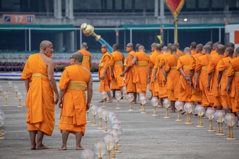 Metamfetamina lovește și în temple! Călugării thailandezi nu trec testele antidrog și sunt concediați