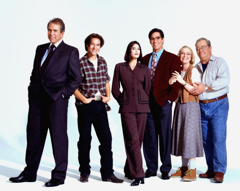 Serialul „Lois & Clark: The New Adventures of Superman”,  în premieră la Warner TV 18813114