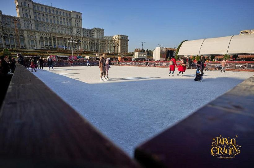 Silent Day la Târgul de Crăciun din Piața Constituției pentru copiii cu nevoi speciale 18813036