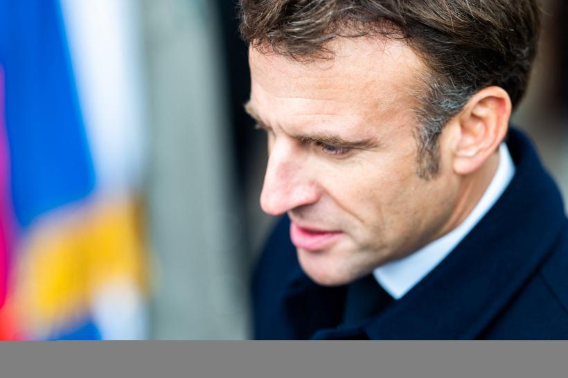 Macron îi îndeamnă pe francezi să nu intre în panică dacă vor fi pene de curent