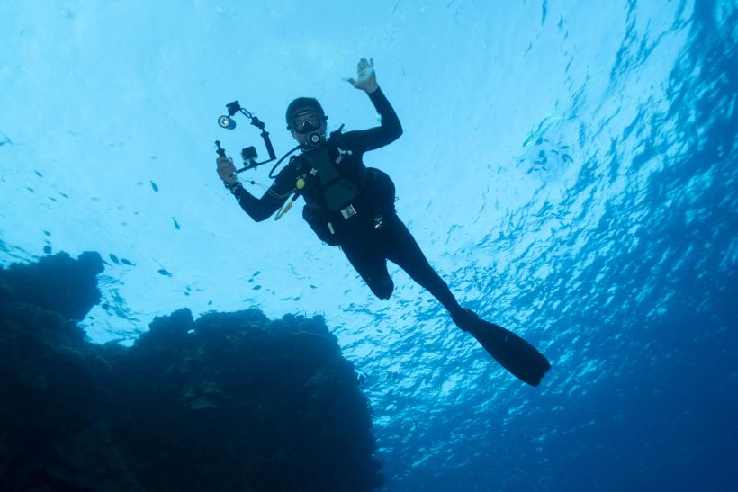 Cu piciorul amputat, s-a scufundat în Marea Roșie. Imagini incredibile 18813173