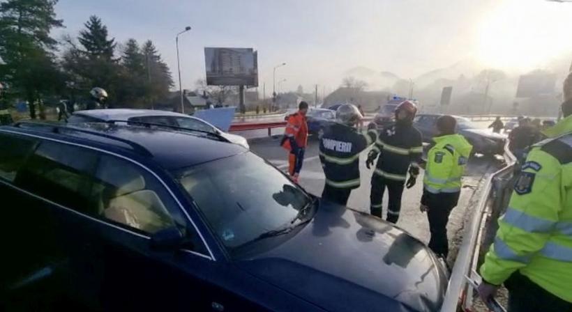 Accident în lanț la ieșirea din Brașov. 16 mașini implicate, circulația este blocată