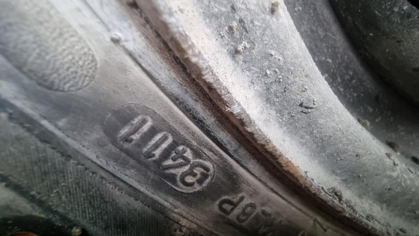 Anvelopele uzate provoacă tragedii pe drumurile din România. Conduceți în siguranță! 18813260