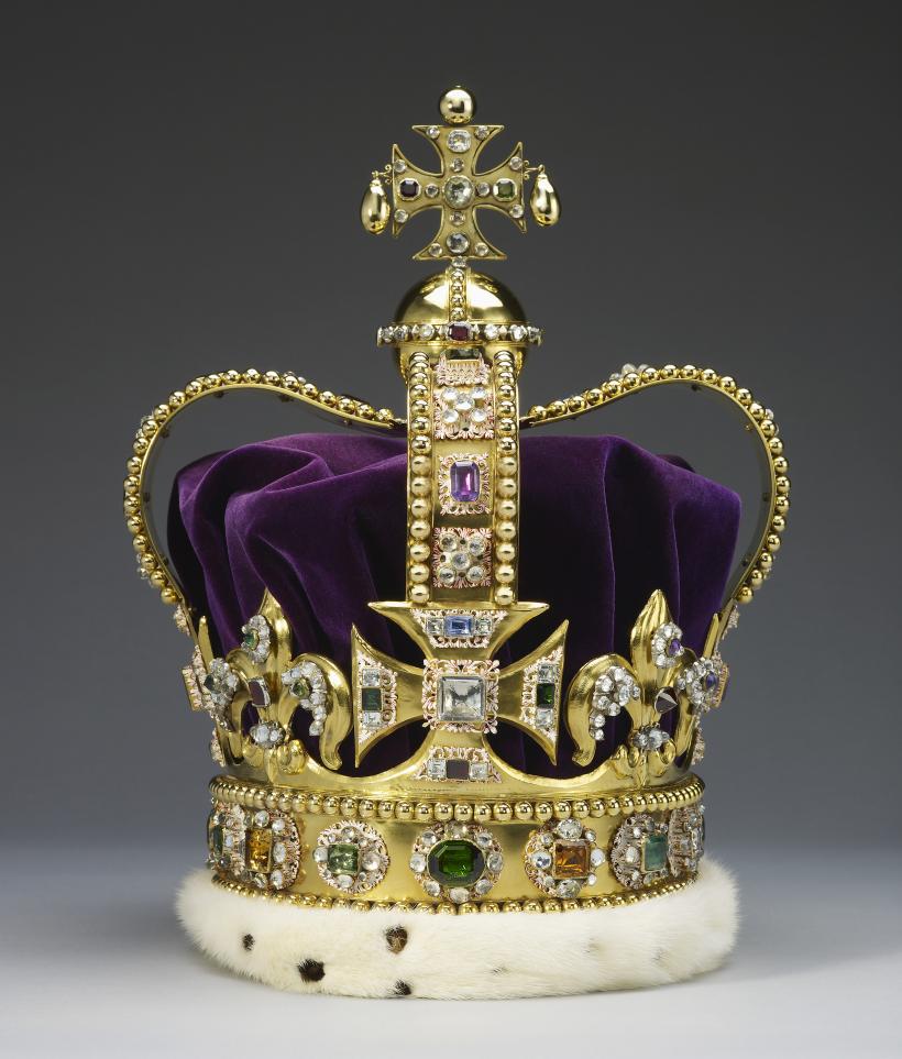 Coroana Sfântului Edward va fi modificată pentru a i se potrivi lui Charles al III-lea
