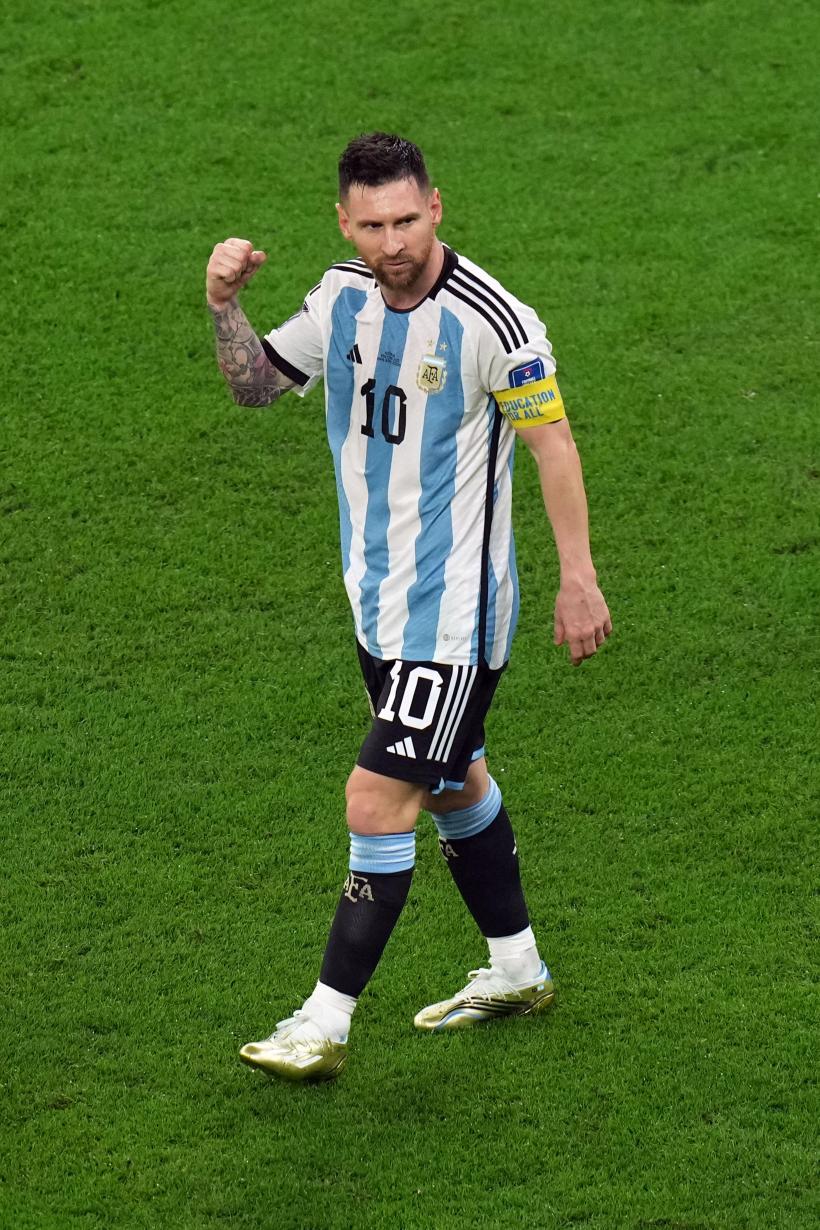 Messi sărbătorește meciul 1.000 al carierei cu gol și calificare în sferturile Cupei Mondiale 18813277