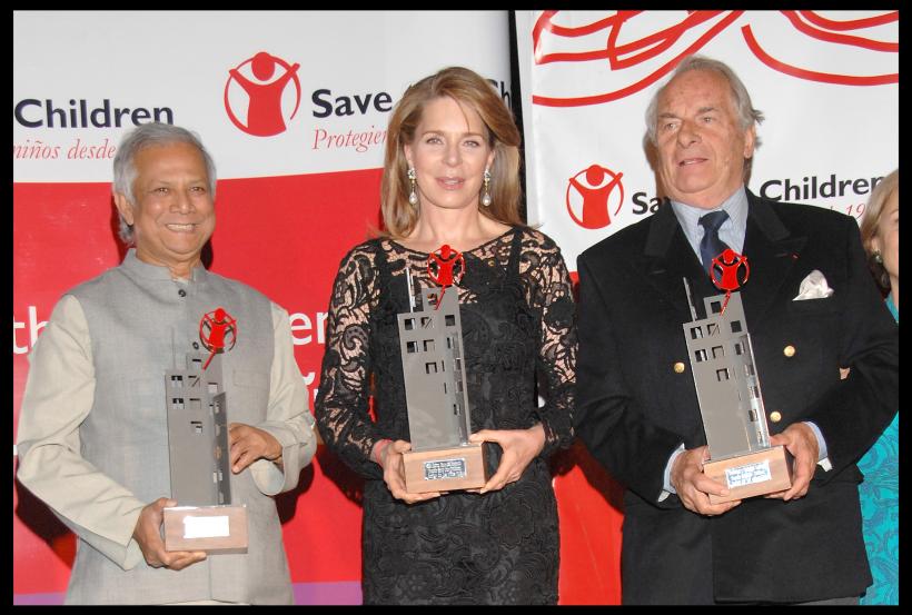 A murit scriitorul francez Dominique Lapierre 18813449