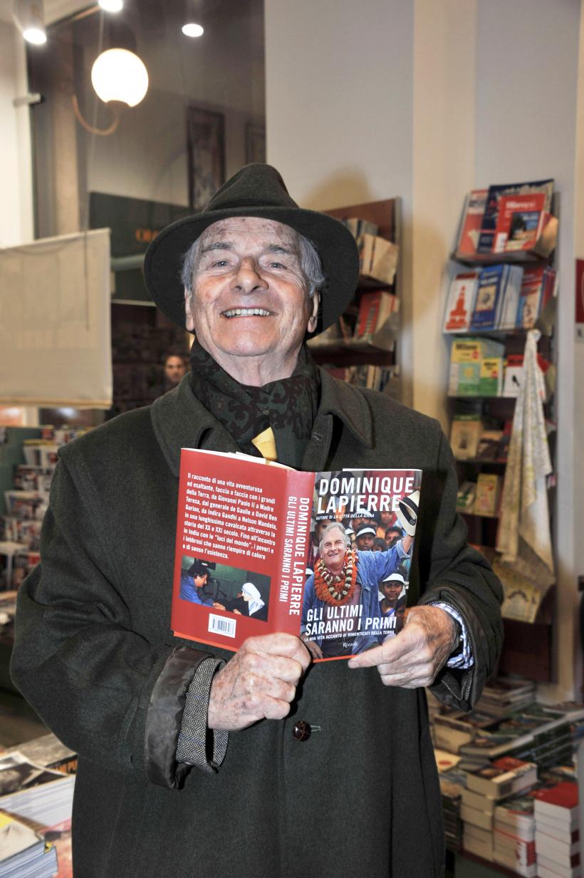 A murit scriitorul francez Dominique Lapierre 18813450