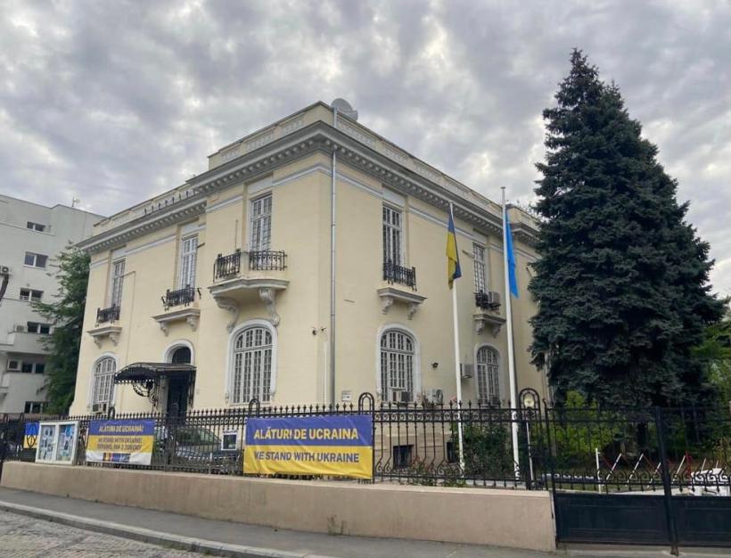 Plicurile suspecte găsite la ambasada Ucrainei din București nu conțin exploziv