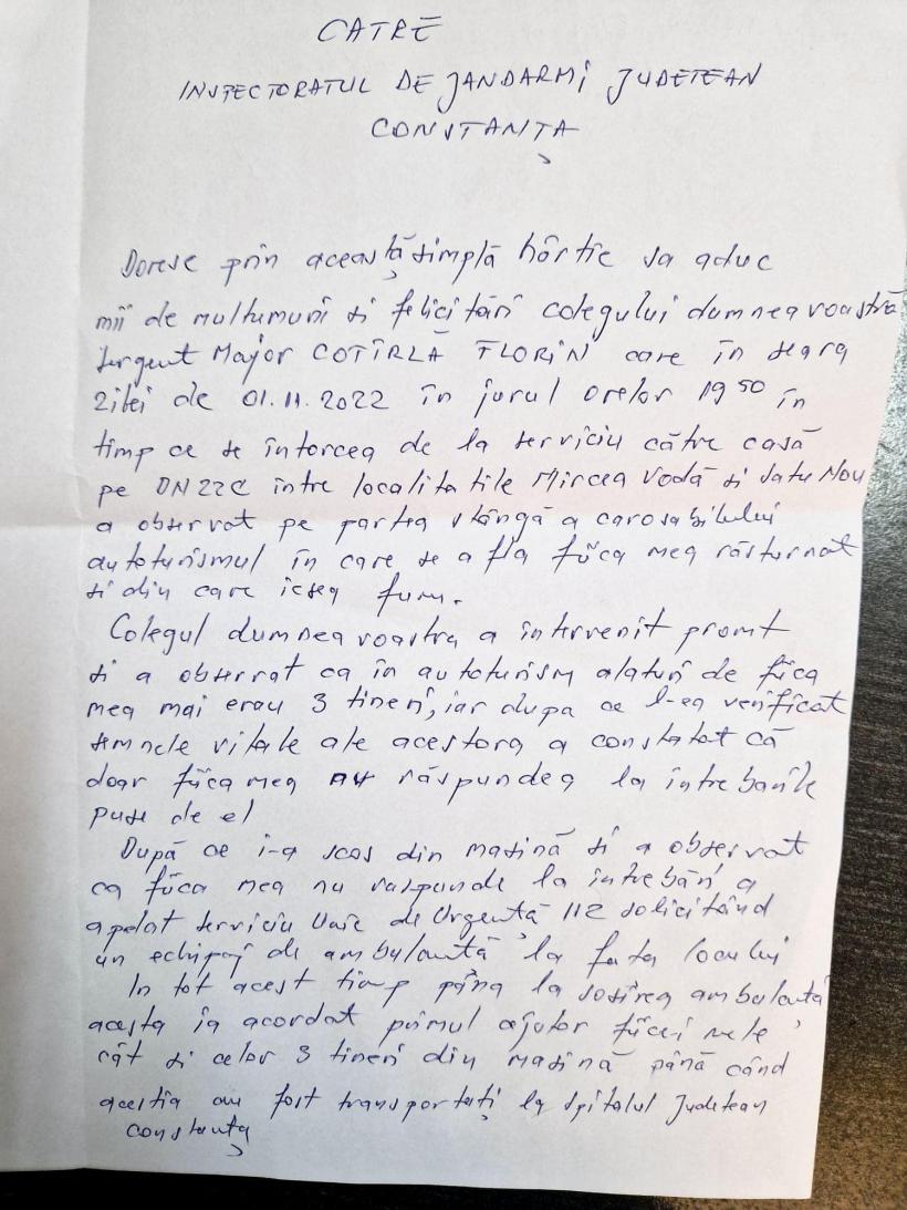 Salvare ca-n filme. Un tânăr jandarm a scos patru tineri dintr-o mașină grav avariată. „Fața si mâinile îi erau acoperite de sânge și nu putea reacționa la niciun impuls” 18813933
