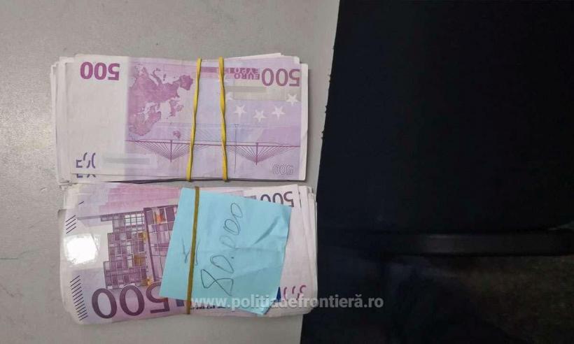 Un bărbat a ascuns 80.000 de euro în șosete