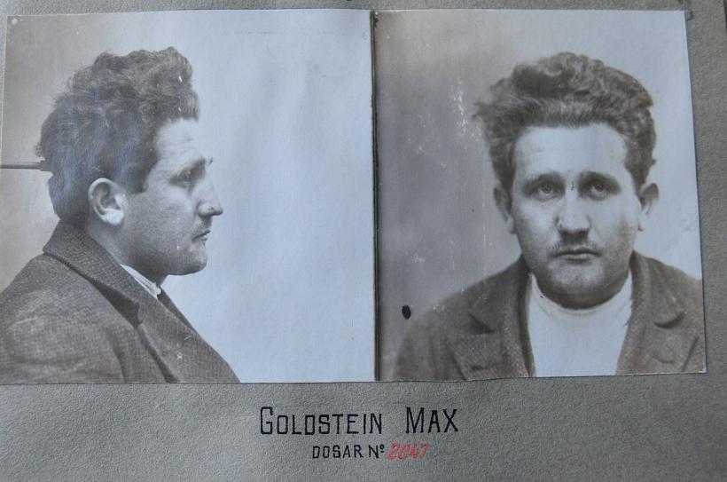  „Omul-cârlig”, ciungul care a înecat în sânge Senatul României 18813975