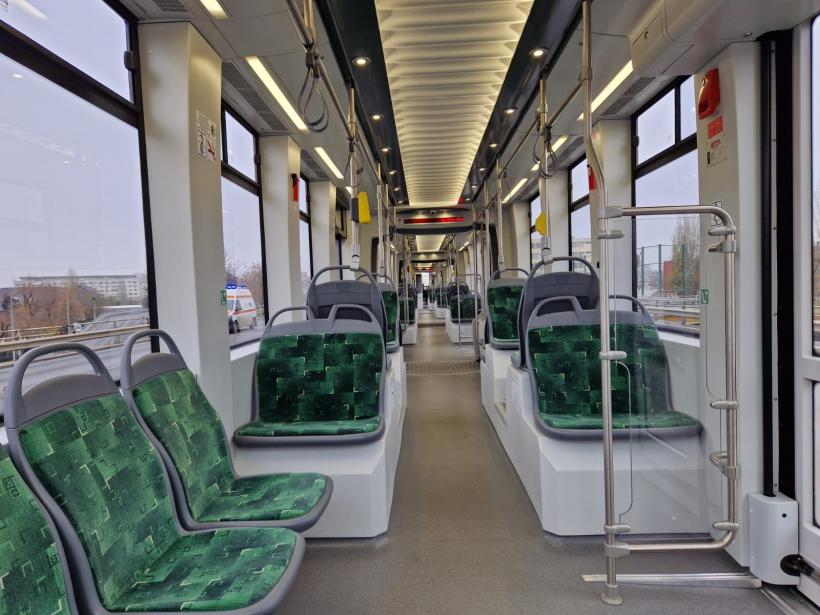 Noile tramvaie Imperio, puse în circulație de sâmbătă. Vin la pachet cu controlori 18814434