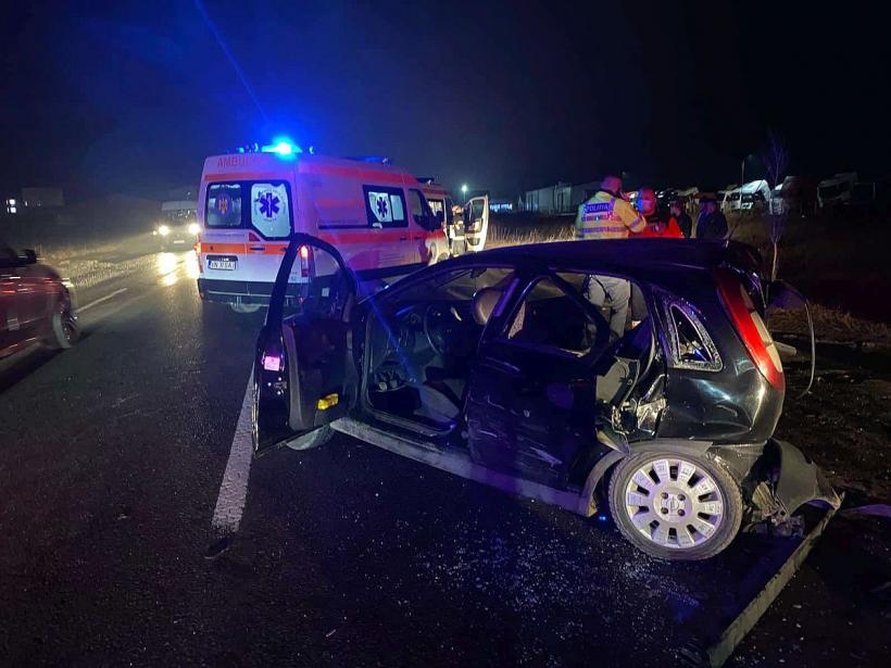 Un mort și patru răniți după impactul dintre două mașini pe DN2 E85, în Vrancea