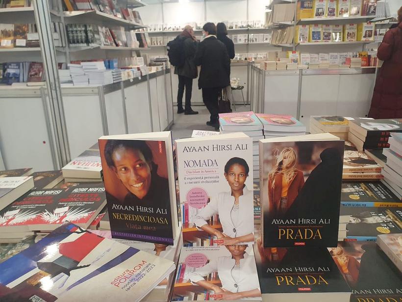 Dați cărțile pe față! 18814114