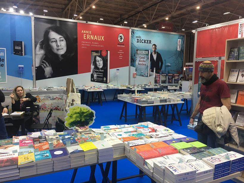 Dați cărțile pe față! 18814116