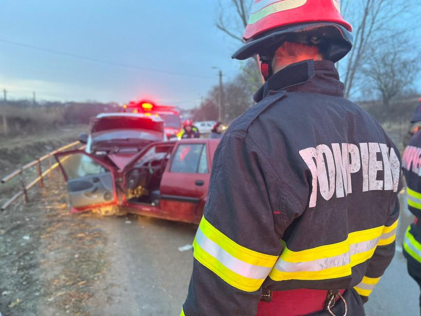 Accident grav la ieșirea din Tulcea. Trei victime, din care două încarcerate 18814671