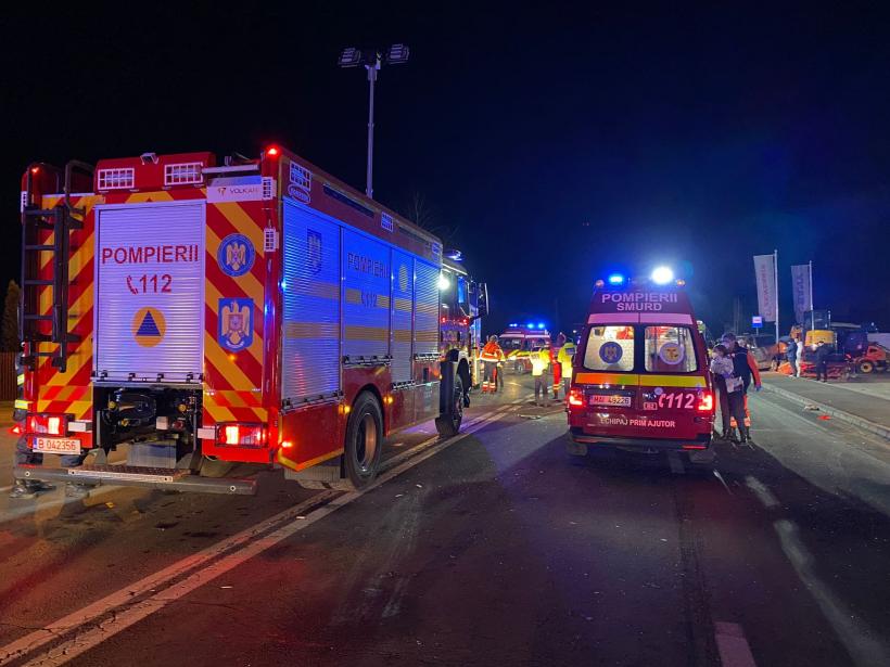 11 persoane, printre care 3 copii, au fost rănite și duse la spital în urma accidentului din Brașov 18815067