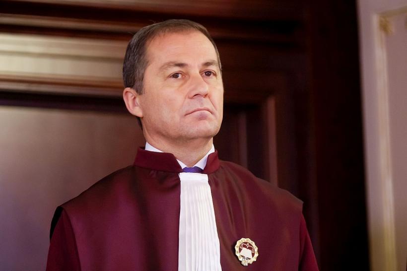 Intervenții ale SRI și SPP pentru alegerea Liviei Stanciu în funcția de președinte al Curții Constituționale 18814857