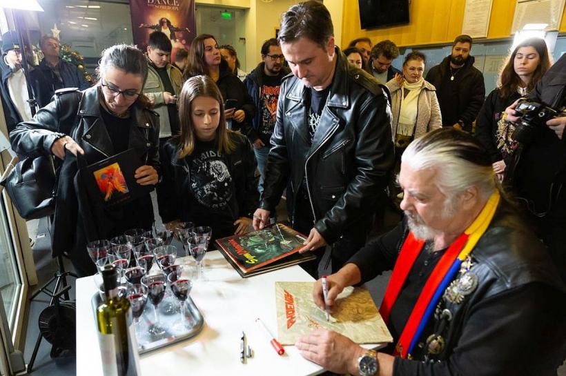 Un succes total: „PHOENIX - Povestea” 18815013