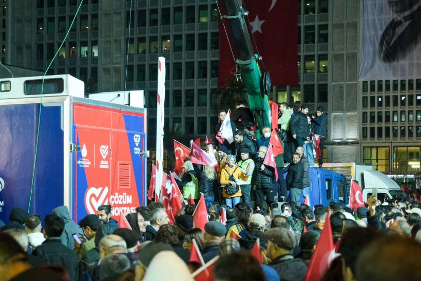 Primarul din Istanbul, condamnat la peste doi ani și jumătate de închisoare pentru că a insultat funcționari publici  18815298