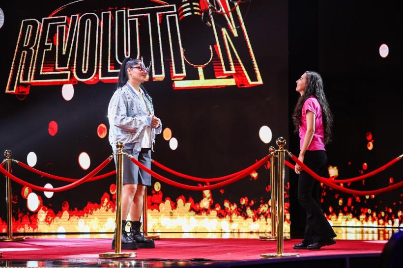 Ioana State, Andreea Curea, Johny Romano și George Mesaroș, printre primii semifinaliști care se vor duela pentru un loc în finala Stand-Up Revolution 18815355