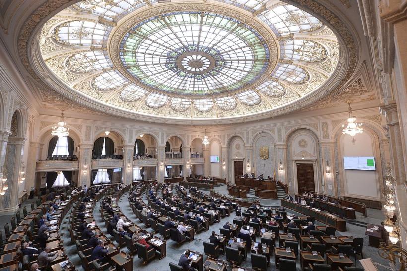 Deputații lui Ludovic Orban vor să dea AEP dreptul să stabilească numărul mandatelor de parlamentari 18815259