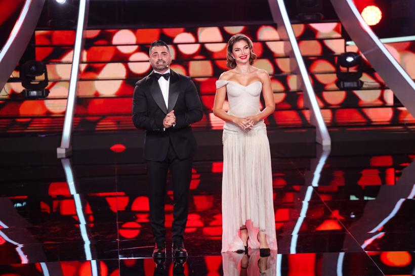 Emi şi Cuza, Jo şi Liviu, Wrs şi Emilian şi Connect-R şi SHIFT luptă pentru trofeul sezonului 18 Te cunosc de undeva! 18815630