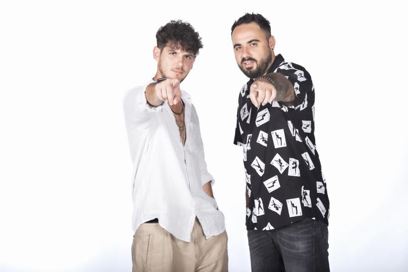 Emi şi Cuza, Jo şi Liviu, Wrs şi Emilian şi Connect-R şi SHIFT luptă pentru trofeul sezonului 18 Te cunosc de undeva! 18815632