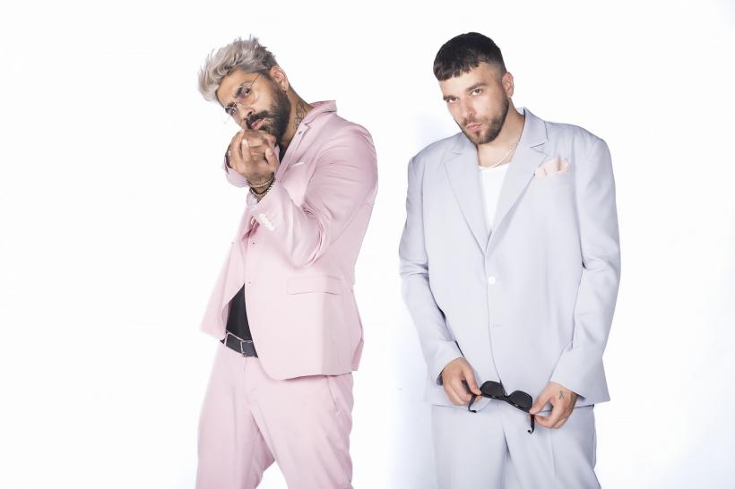 Emi şi Cuza, Jo şi Liviu, Wrs şi Emilian şi Connect-R şi SHIFT luptă pentru trofeul sezonului 18 Te cunosc de undeva! 18815633