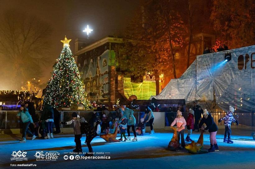 Nicuşor Dan: Un derdeluş unicat în Bucureşti, la Târgul de Crăciun din curtea Operei Comice pentru Copii 18815905