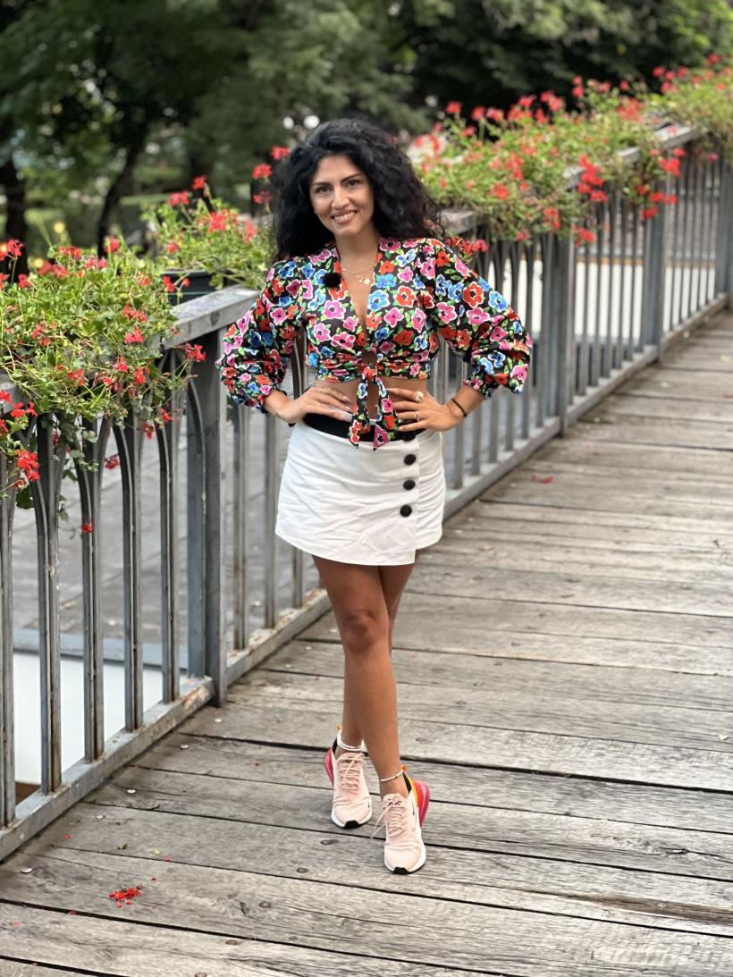 Romică Țociu preia ștafeta de la Nea Mărin la Poftiți pe la noi: Poftiți la târg. Cătălin Cazacu, Doinița Oancea și Paula Chirilă îl însoțesc la Piatra Neamț 18816074